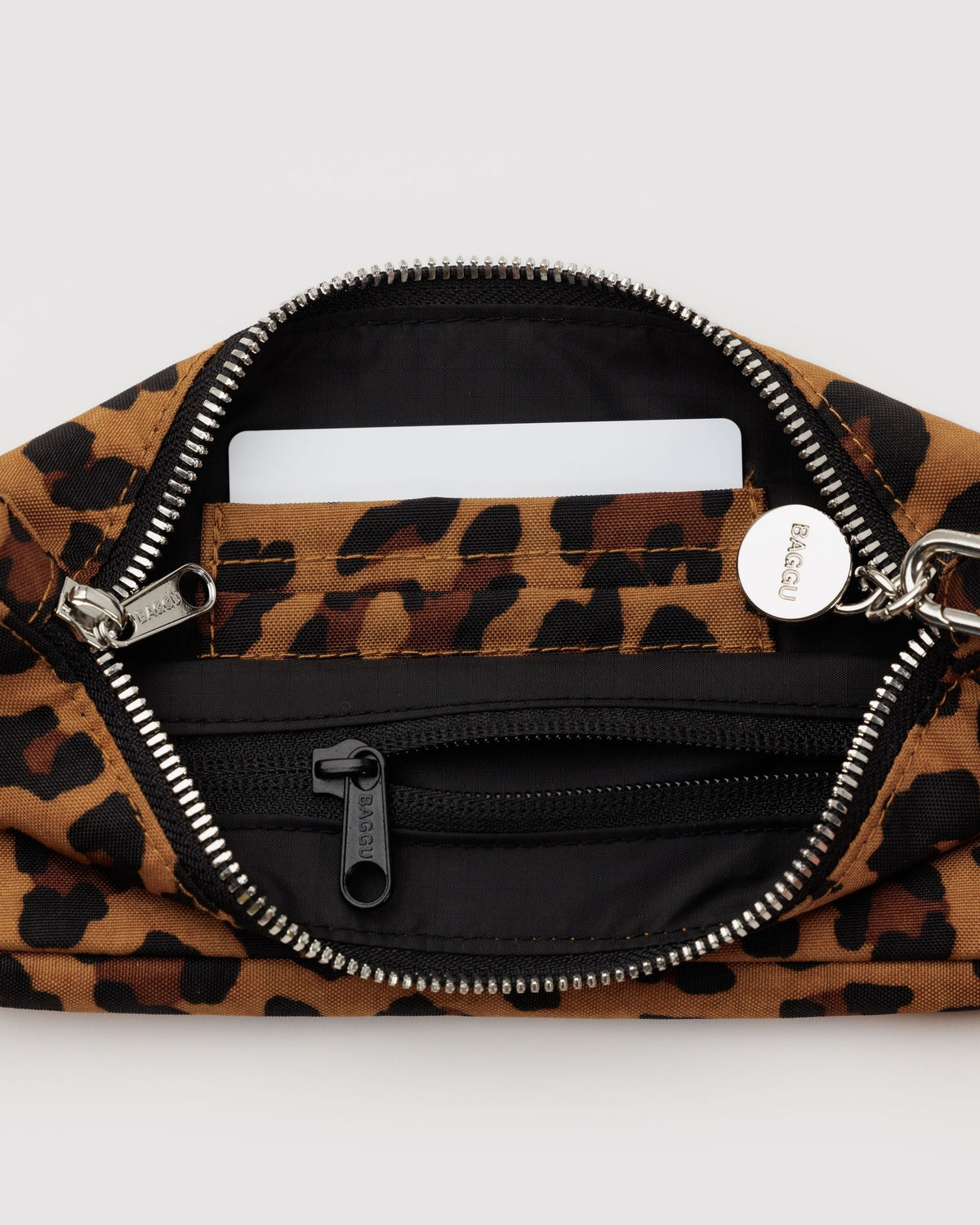 Nylon Pochette - Leopard